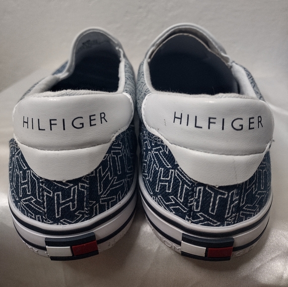 Tommy Hilfiger slip on shoes - Picture 3 of 5